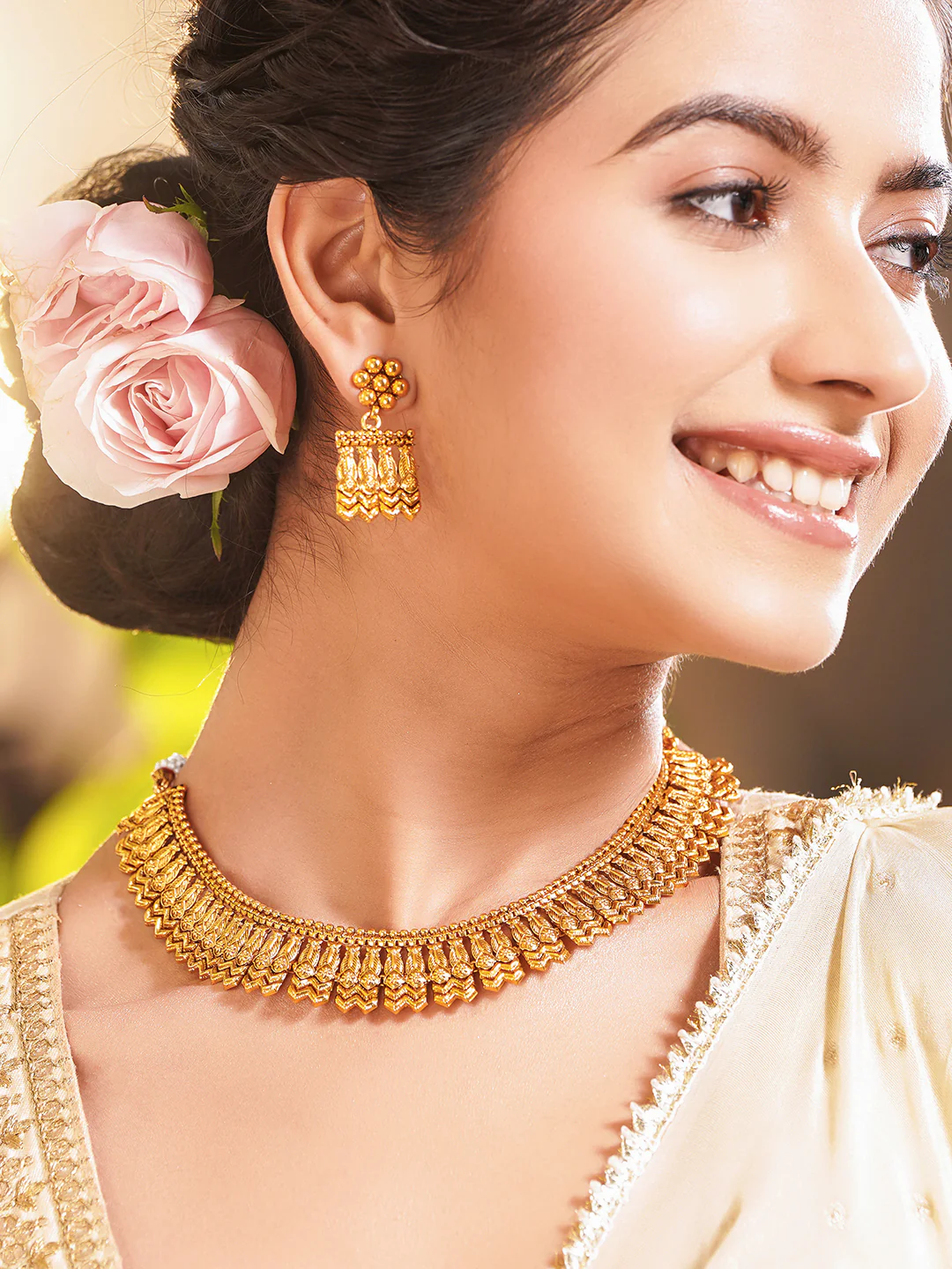 Ditya Imitation 22K Gold-Plated Kundan Stone & Beaded Traditional Jewellery Set for Women